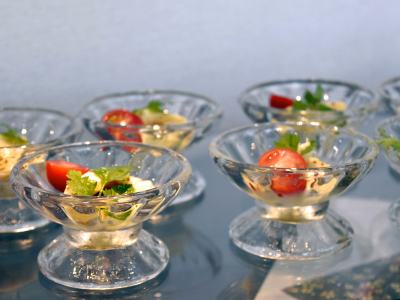 【夕食バイキング（夏季限定）】見た目も華やかで涼しく、夏を感じます。