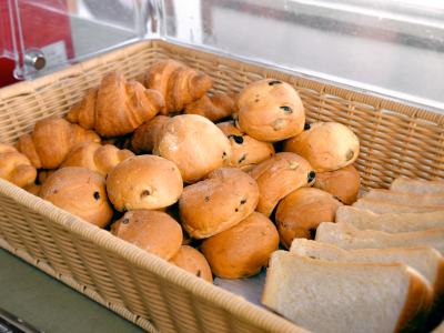【朝食バイキング】パン派の方もご安心ください♪