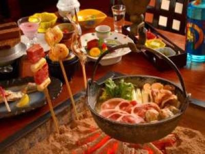 ■囲炉裏会席「初太郎物語」冬は鍋を囲んでご夕食！　※一例