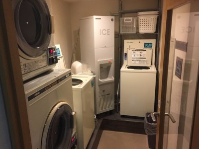 6階コインランドリー