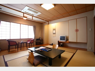 客室「和室10畳」