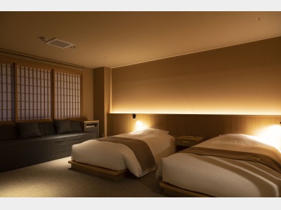 温泉付デラックスツイン60㎡(ﾕﾆﾊﾞｰｻﾙﾃﾞｻﾞｲﾝ)