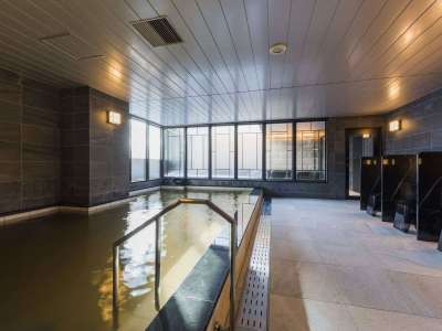 天然温泉（女湯）ご入浴後のお肌はつるつるに！ごゆっくりとご入浴をお楽しみくださいませ。