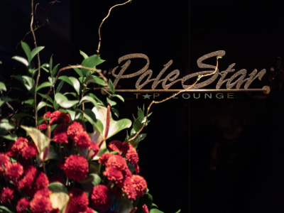 トップラウンジポールスター