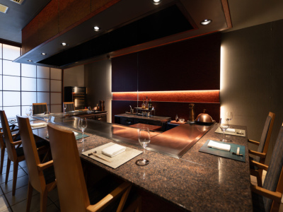 鉄板焼「海王」