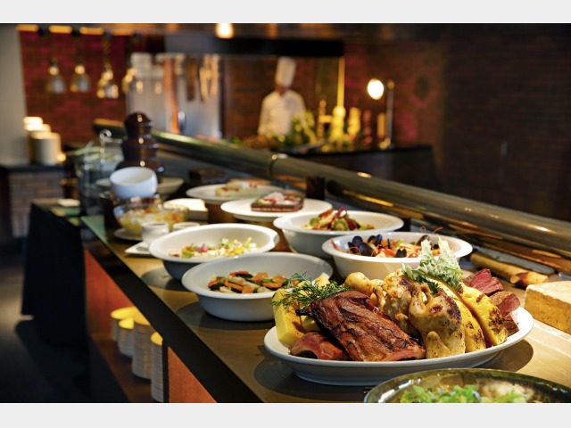 【James Rayls】 アールデコ ディナーフルセット 8名用87本組 James Rayls】 アールデコ ディナーフルセット 8名用87本組 美術品