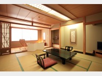 �q�����^WAMODERN