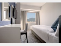 �v���~�A�V���O��