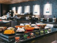 �y�A�[���A�^���H�u�b�t�F�z�C�N�R�[�i�[