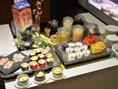 朝食ブッフェ　～デザート・ドリンク各種～