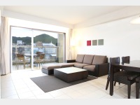 �q�����^�X�^���_�[�h�t�H�[�X