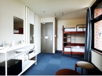 Bunk Twin with Shared Bathroom / 14u