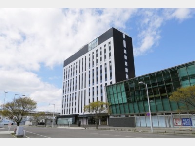 �i�q�C�����ق̊O��