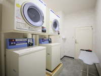 �y�����h���[�X�y�[�X�z�����X�e�C�̕��̂��߂ɁB�ݏo�p�A�C�������������܂�