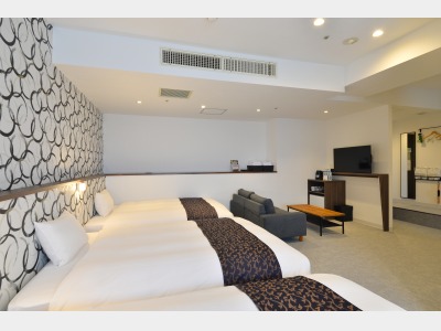 【本館】デラックスダブルツインルーム禁煙【2022年リニューアル】