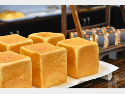 本館１Fベーカリーワンカラット