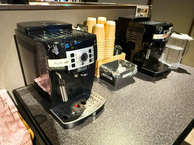 朝食　コーヒーやオレンジジュースなどのドリンク類もご用意