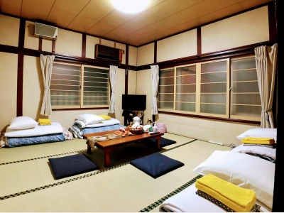 【禁煙】和室10畳（バス・トイレ共用）