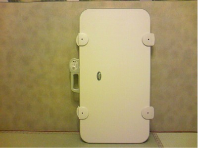 【貸出し・備品】　ズボンプレッサー  ズボンプレッサー貸出しございます。必要な方はフロントにお申し出下さい。