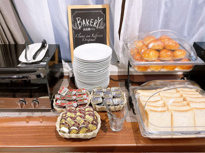 【無料軽朝食付】「北島製パン」のオリジナルパン