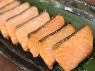 【鮭の塩麹焼き】