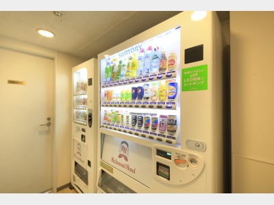 【自動販売機】5F・12Fにご用意！アルコールもあり