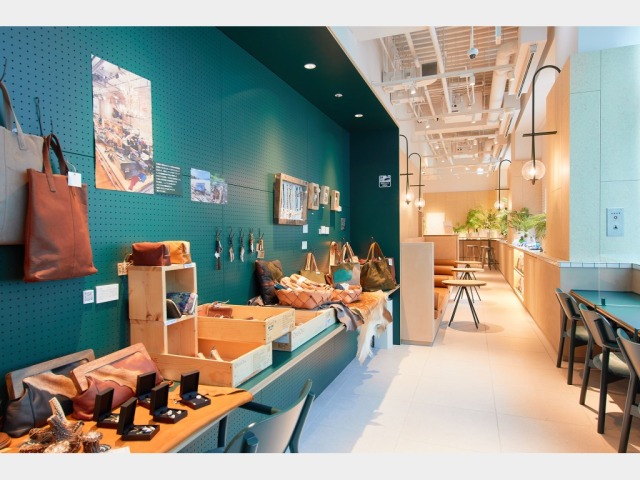 ���r�[�@�̔��R�[�i�[