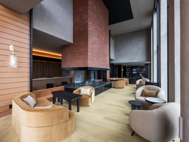 ���r�[���E���W�i���j