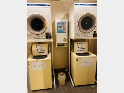 【6階 コインランドリー】