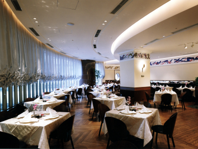 洋食レストラン「スピカ」