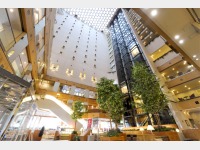 �A�g���E�����r�[