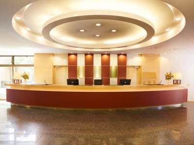 フロントデスク