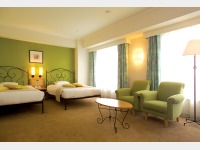 �f�U�C�i�[�Y�f���b�N�X�E�c�C���^���