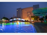 ���O�v�[��