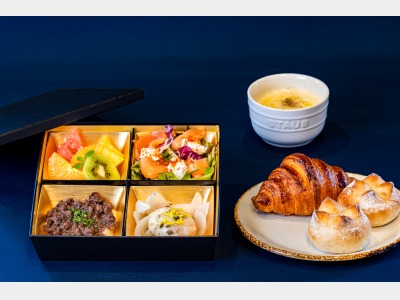 【ご朝食】Fビレッジ内のレストランと共同開発したオリジナルメニューをお部屋にお届けしております