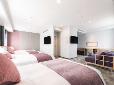 デラックスフォース