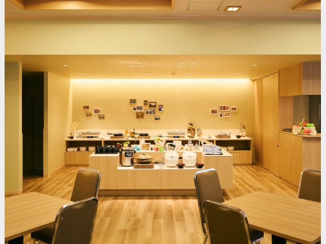 ビュッフェ 正面 イメージ