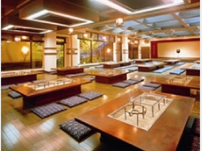 炉端処「賑山」