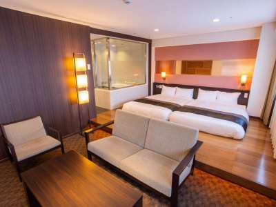 ジュニアスイート