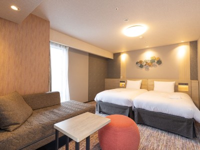 【コンフォートツイン】こちらの部屋は2種類ございます※部屋の大きさは同じですがレイアウトや設置されている家具が一部異なります。