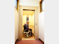 �G���x�[�^�[