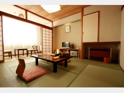 東館　８畳和室