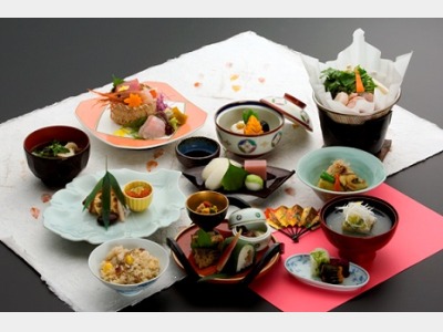 夕食三山遊膳の一例