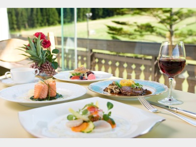 洋食フルコース「オニコウベディナー」