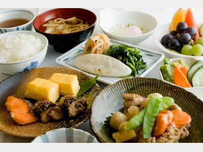 朝食３