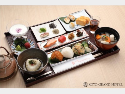 新和朝食「おにぎり茶漬け膳」