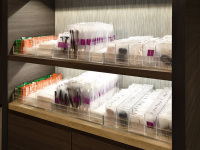 �A���j�e�B�o�[(���)�A