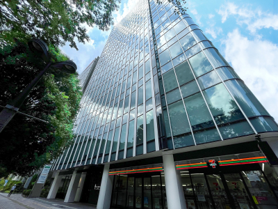 1階にコンビニあり。客室は8階以上。