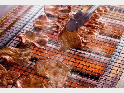 【6/12-8/31】オープニングメニュー牛タンライブ(イメージ)