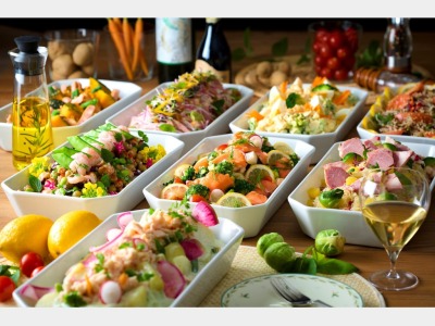 【6/12-8/31】オープニングメニューデリカサラダコーナー(イメージ)